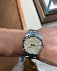 勞力士 蠔式恆動 36mm M126000-0012 沙米色 VS 高端復刻