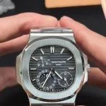 鹦鹉螺表壳侧面的鸟嘴造型